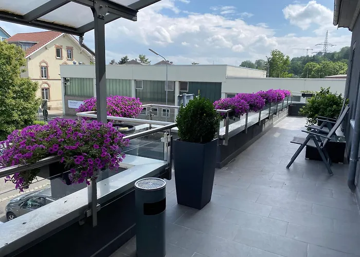 Guenstige Zimmer-Unterkunft Zimmer Mit Gemeinschaftsbad