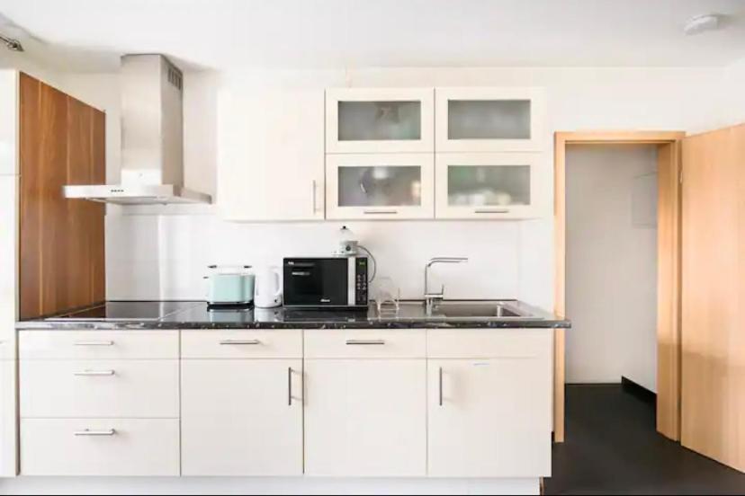 Apartment Guenstige Zimmer-unterkunft Mit Gemeinschaftsbad Lorrach