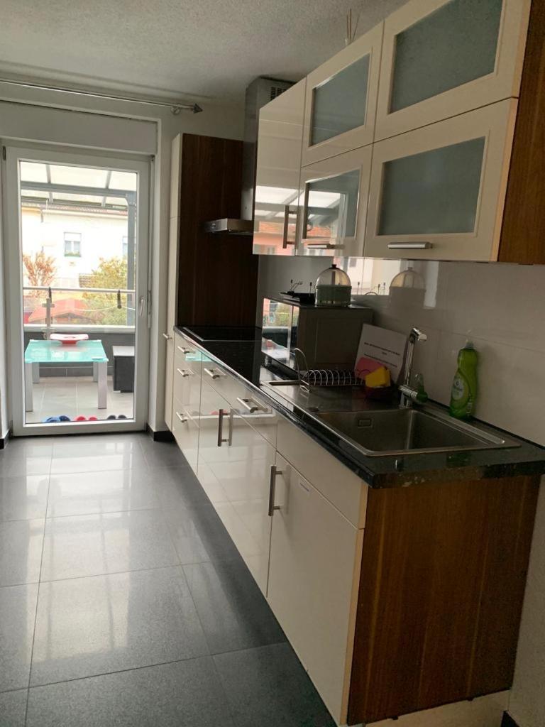Guenstige Zimmer-unterkunft Mit Gemeinschaftsbad Apartment Lorrach